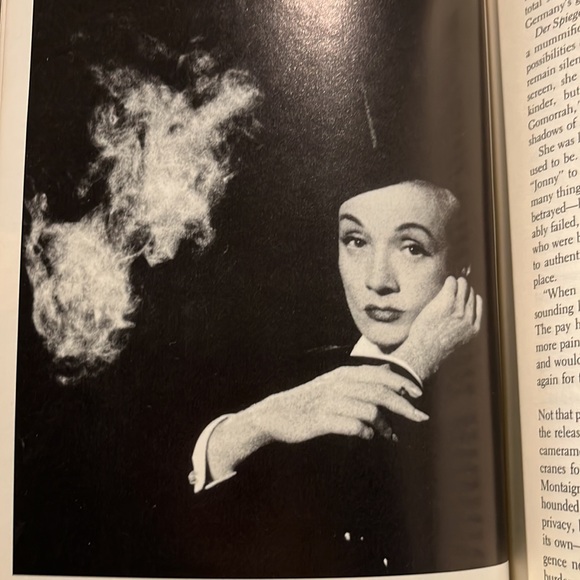 Marlene Dietrich Life And Legend by Steven Bach HC/DJ - Picture 14 of 16